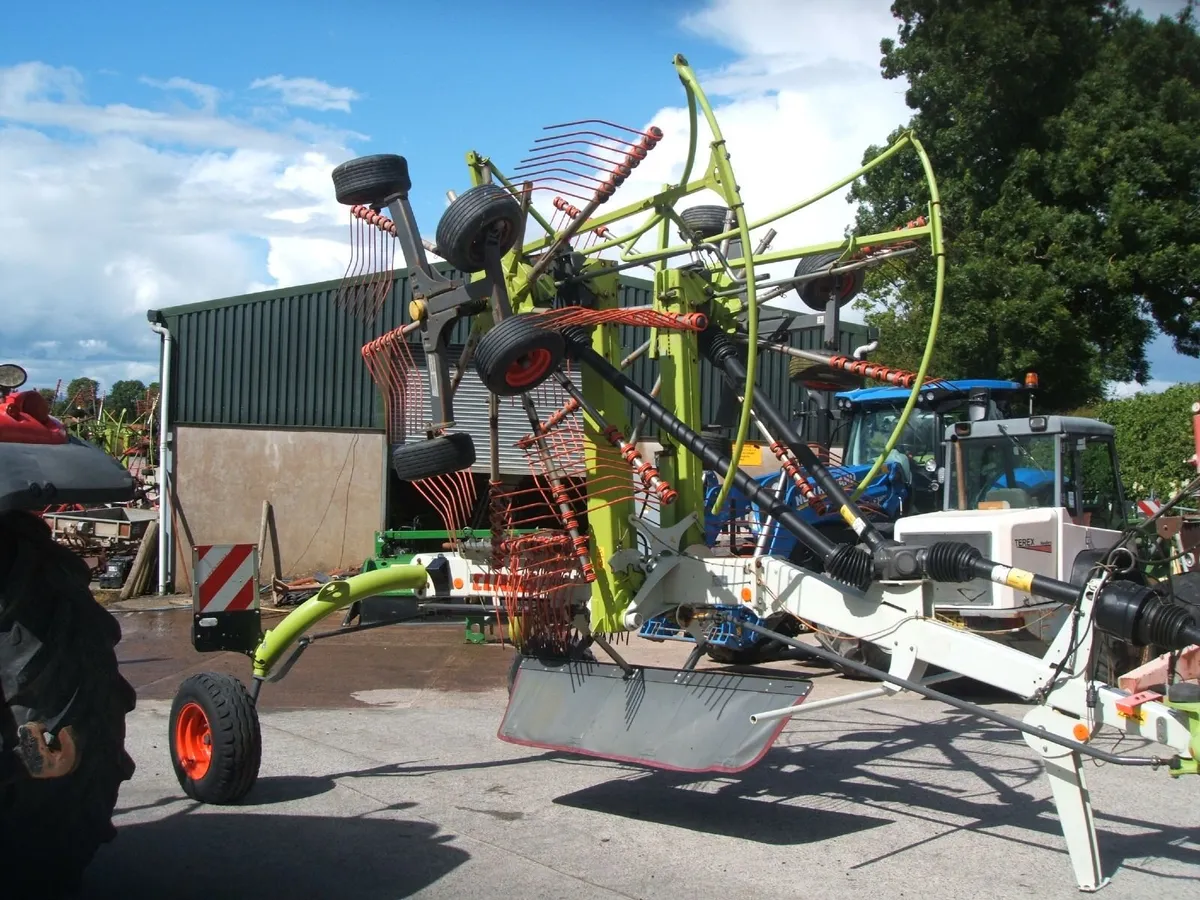 2016/17 Claas Liner 2600 rake - Image 2