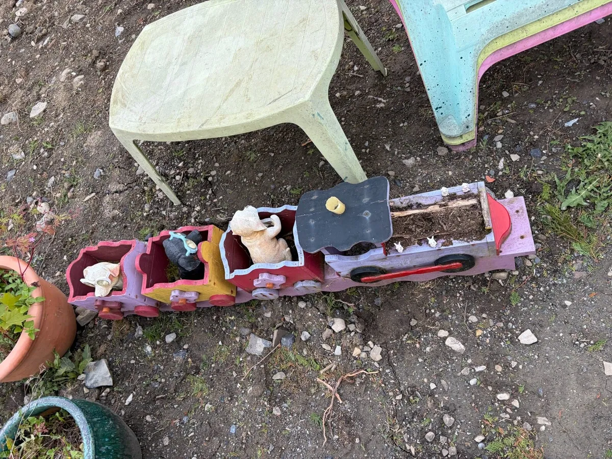 garden train planting pot decor - Image 2