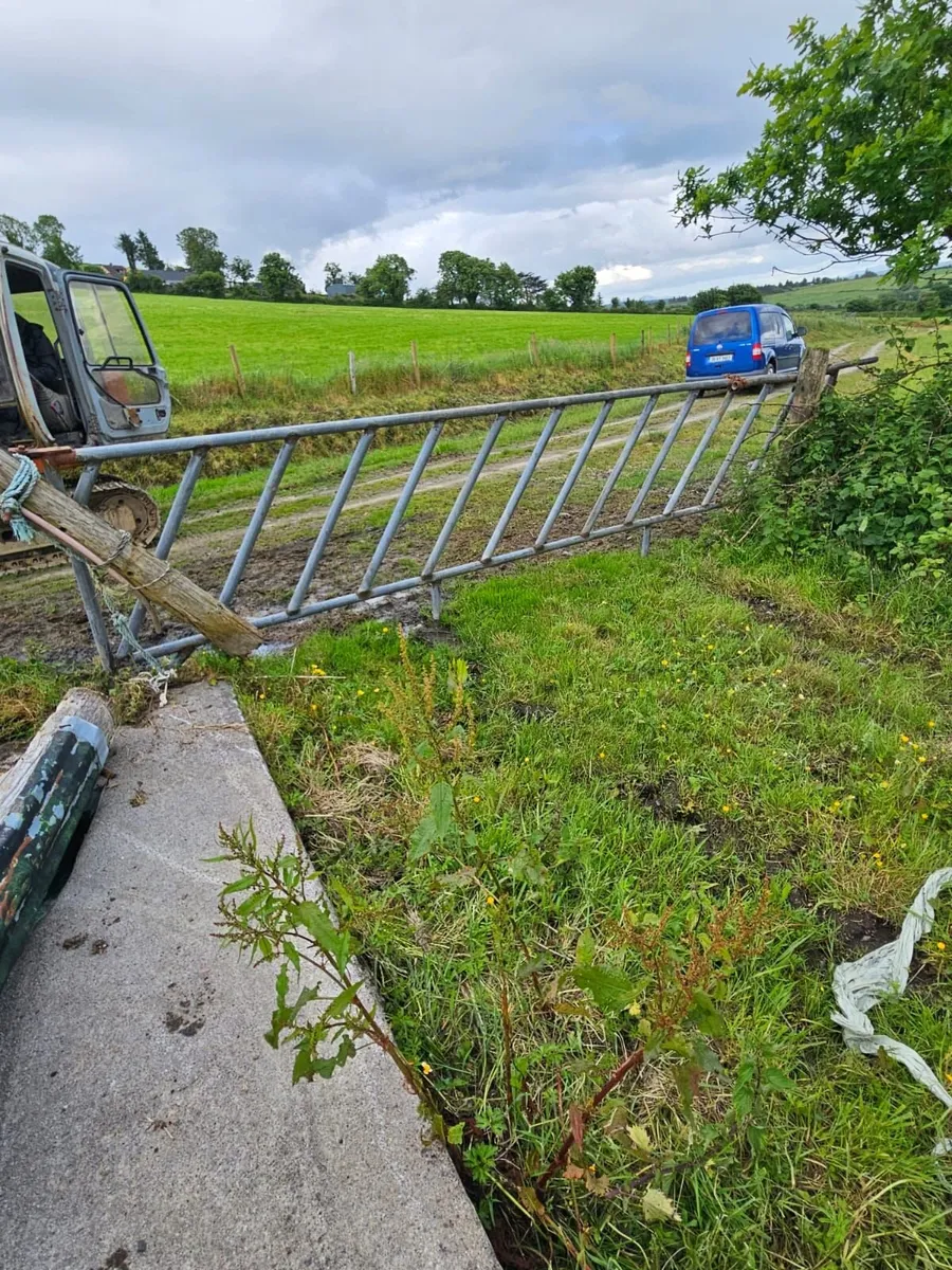 Feed barrier - Image 4