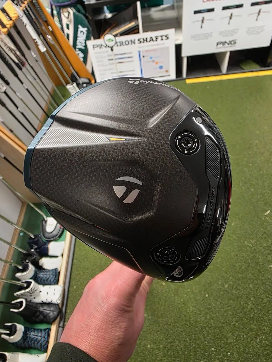 As New Taylormade Qi4D Driver - Image 1