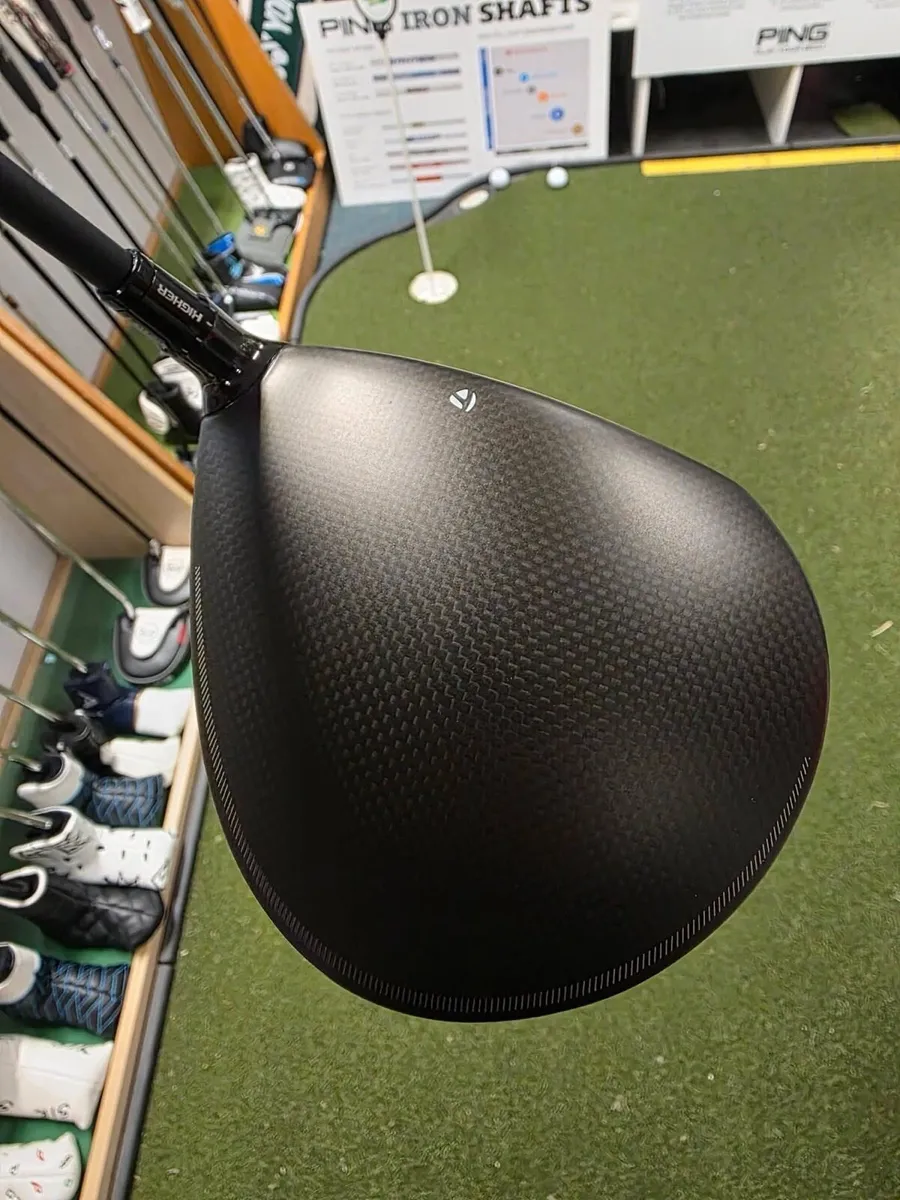 As New Taylormade Qi4D Driver - Image 3