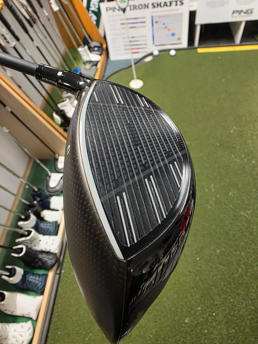 As New Taylormade Qi4D Driver - Image 4