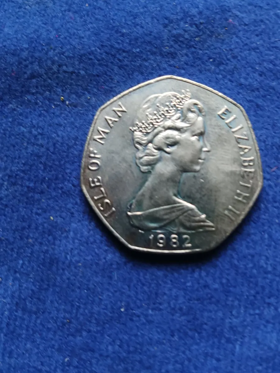 Isle of Man 1982 Christmas 50 pence - Image 3