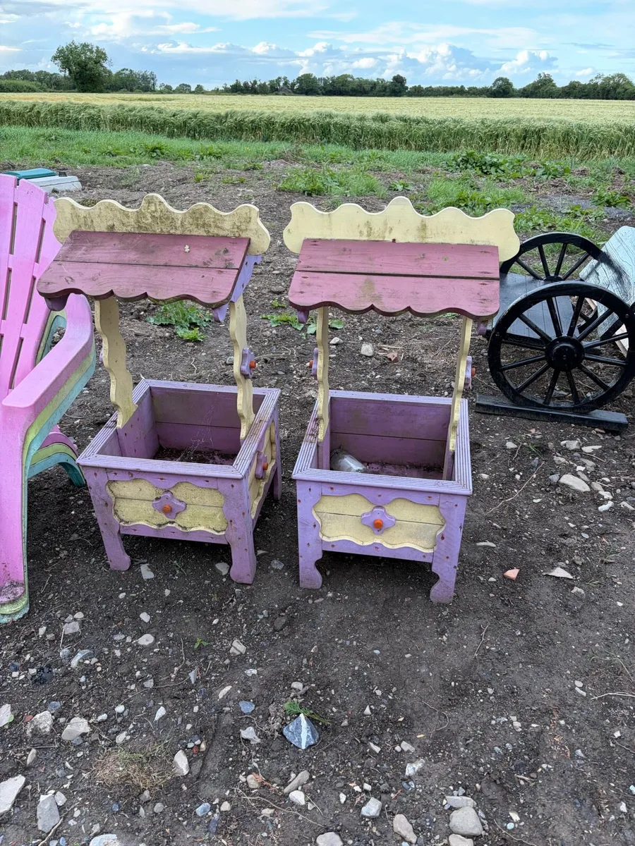2 planting pots - Image 1