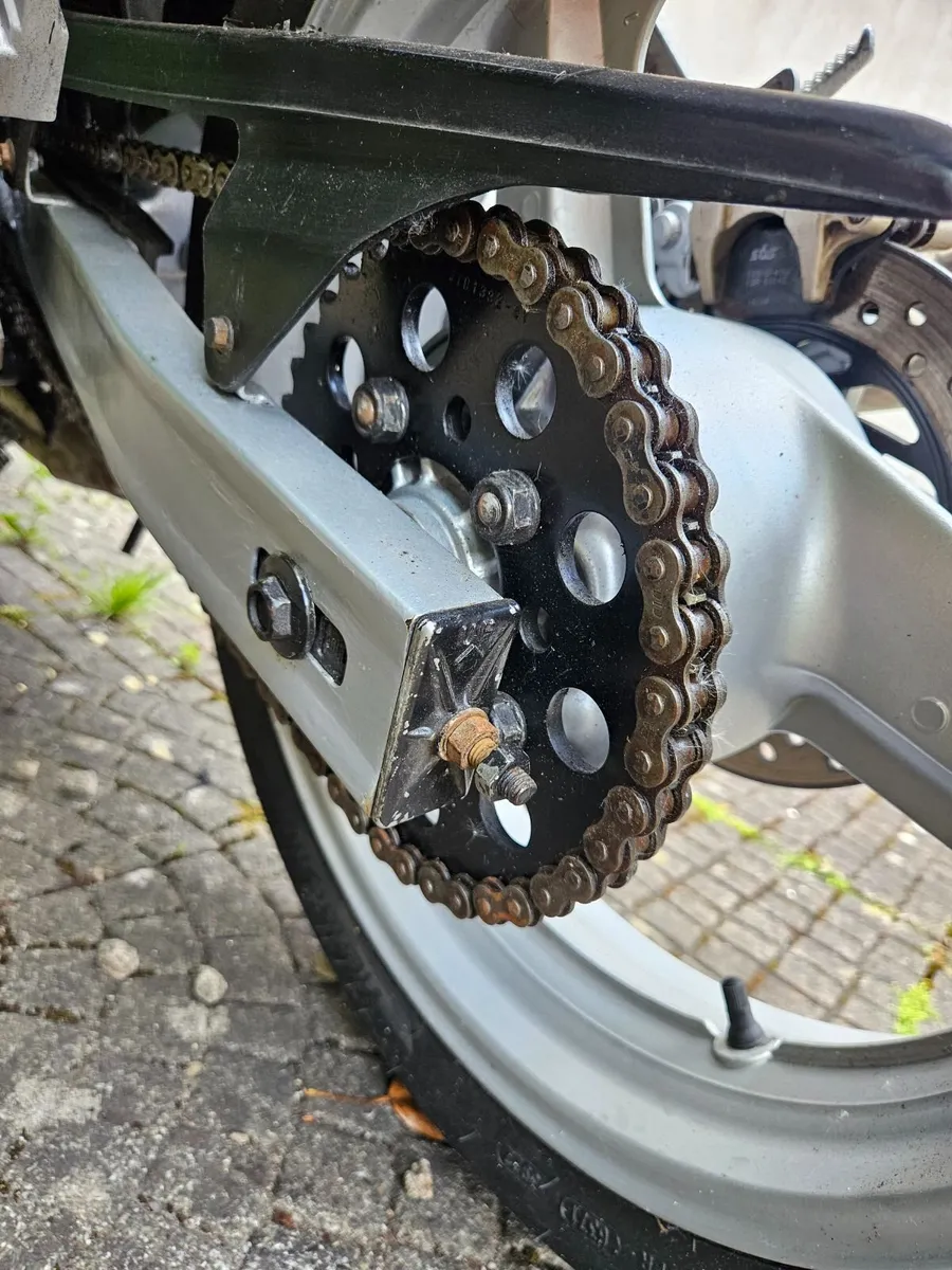 Honda CB400 - Image 4