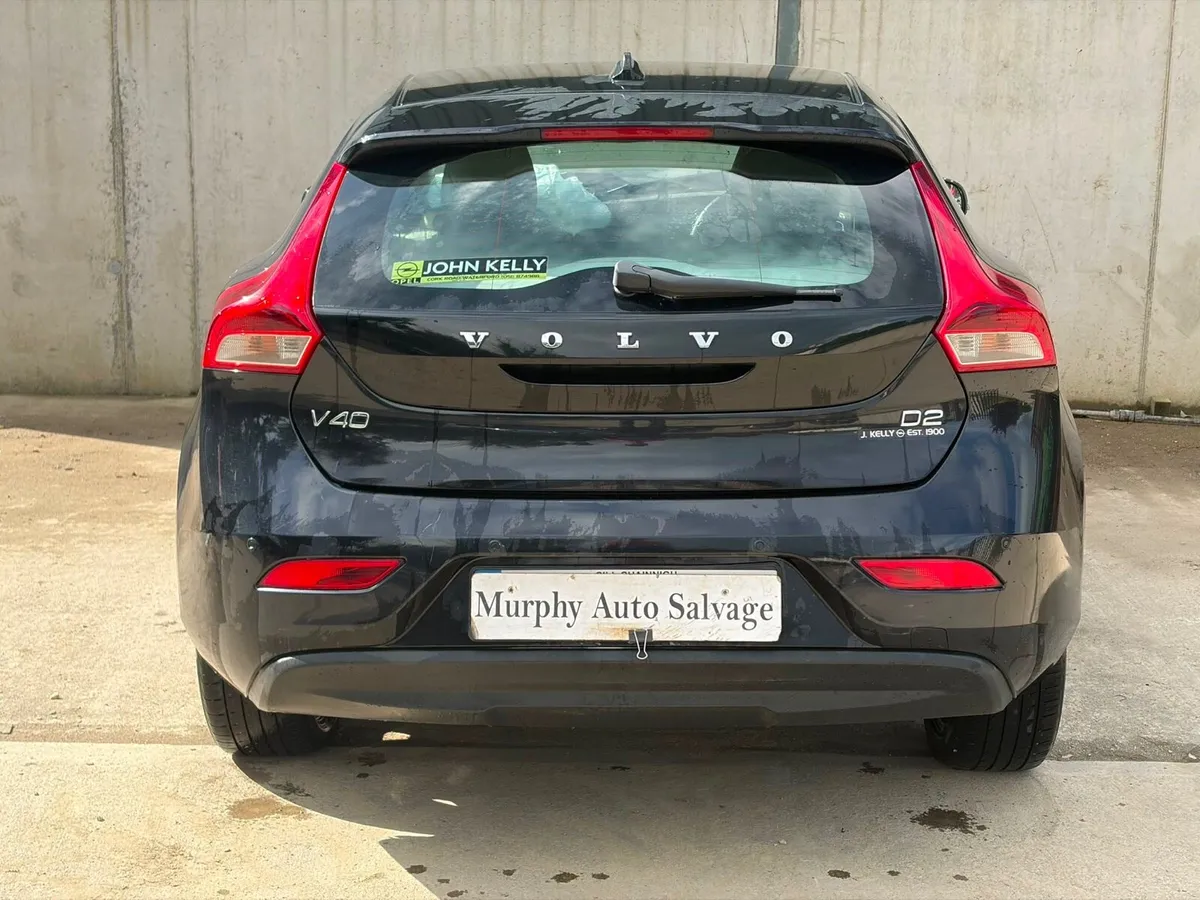 2013 Volvo V40 parts - Image 2