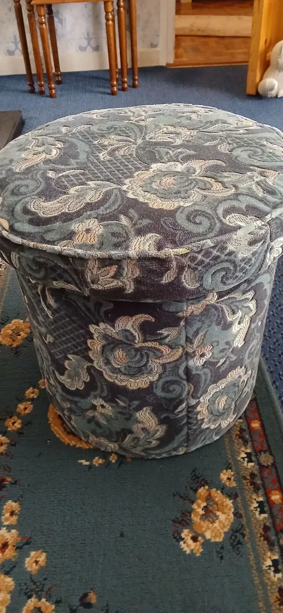 Blue Floral Puffe - Image 2