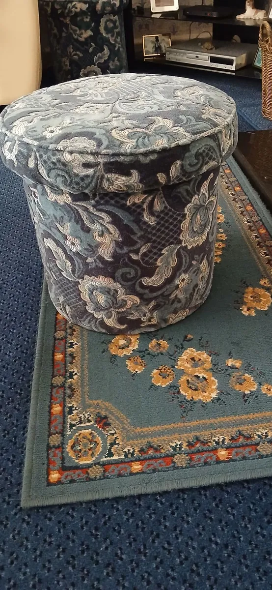 Blue Floral Puffe - Image 3
