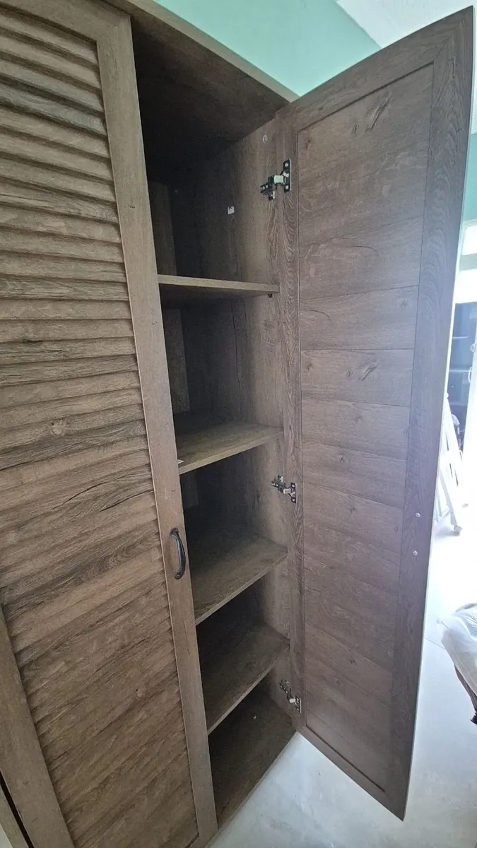 Wardrobe - Image 2