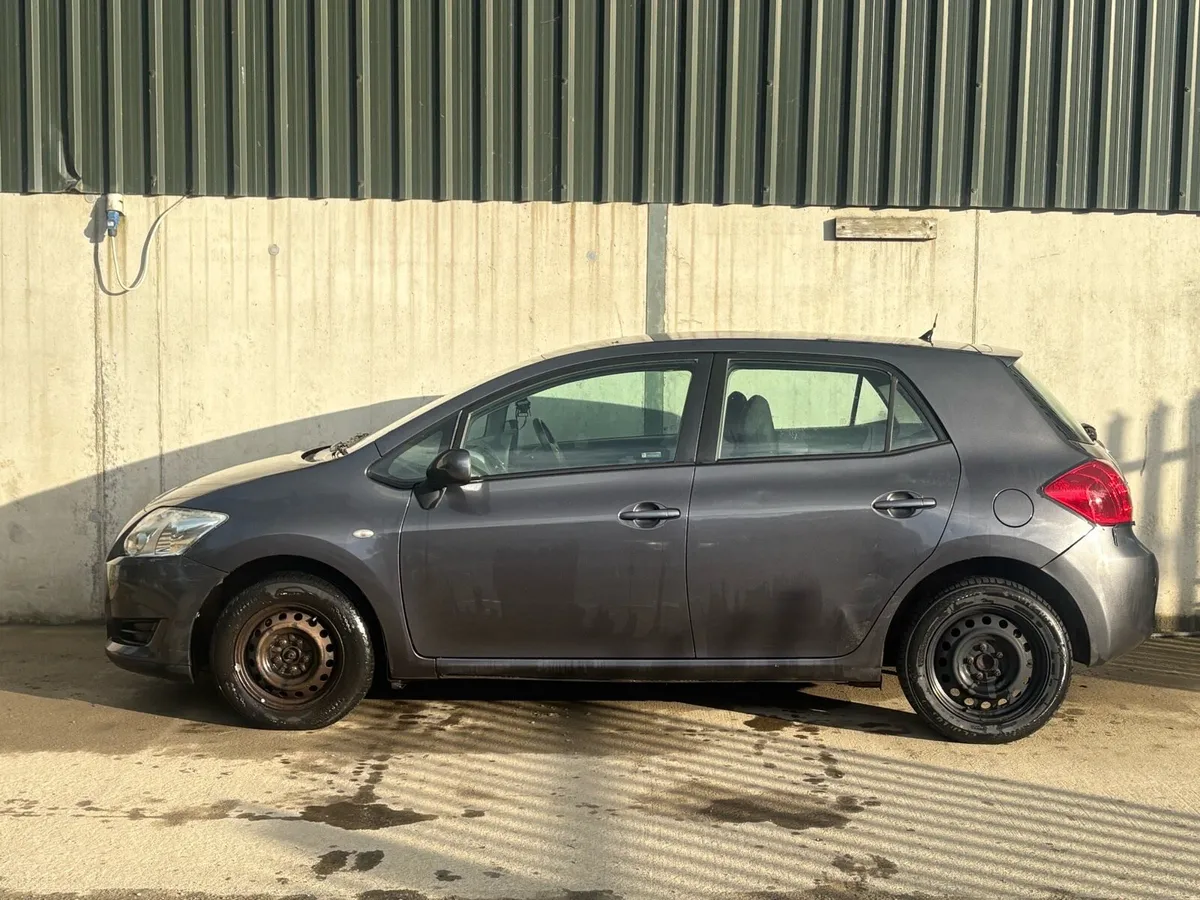 2009 Toyota Auris for parts - Image 4