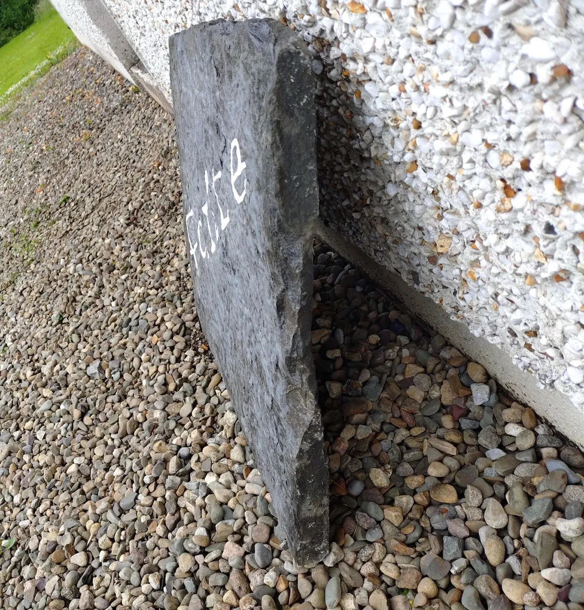FAILTE HAND CARVED LISCANNOR STONE. - Image 2