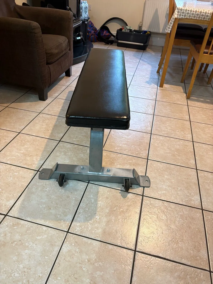 STURDY WEIGHT BENCH, BARGAIN!! - Image 4