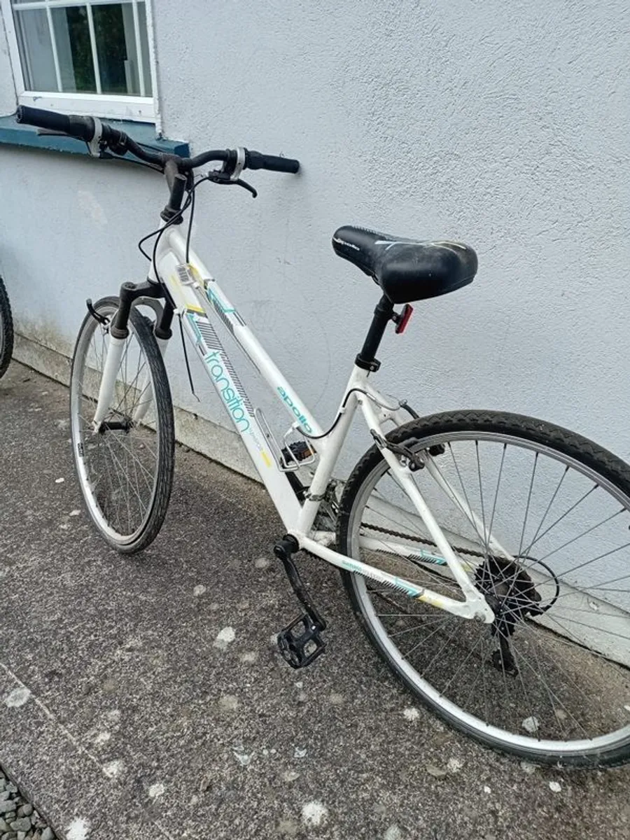 bicycle HYBRID 6 gears - Image 2
