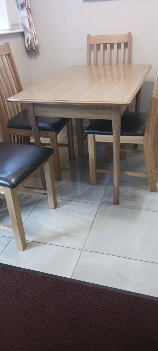 Table and 4  Chairs - Image 4
