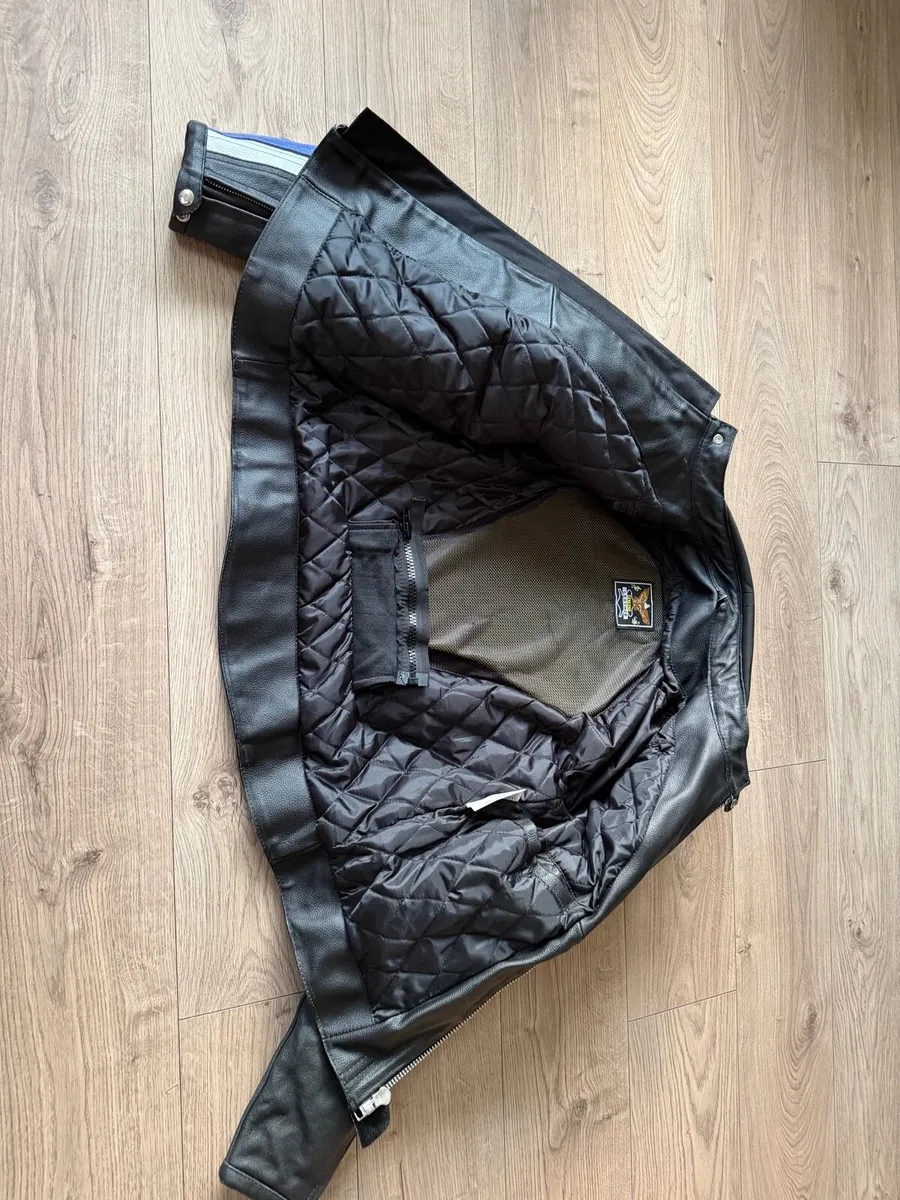 BMW leather jacket - Image 3