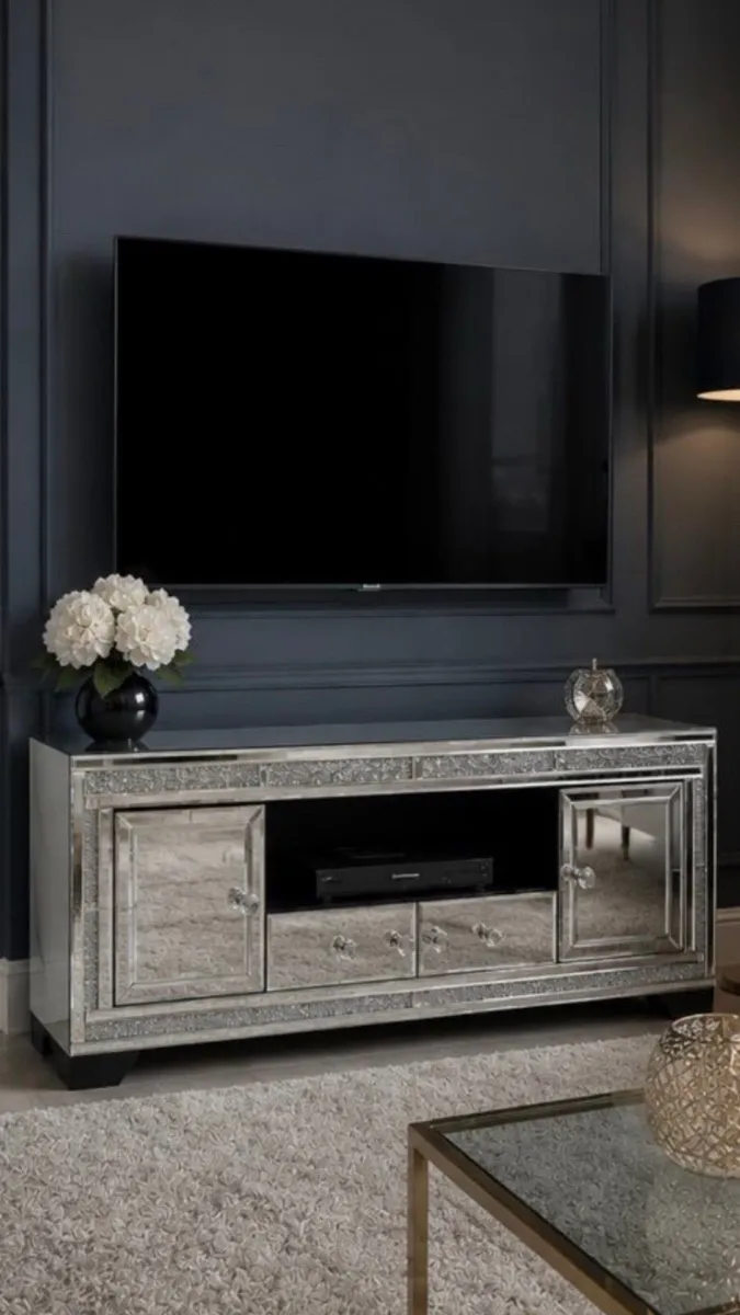 Television stand - Image 1