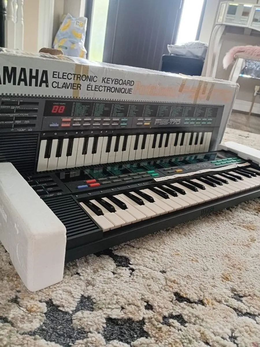 electric keyboard piano - Image 2