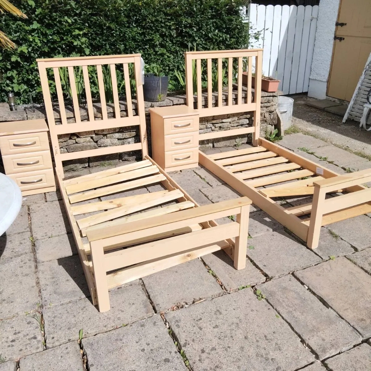 Pair of Beech bedframes,and Lockers - Image 4
