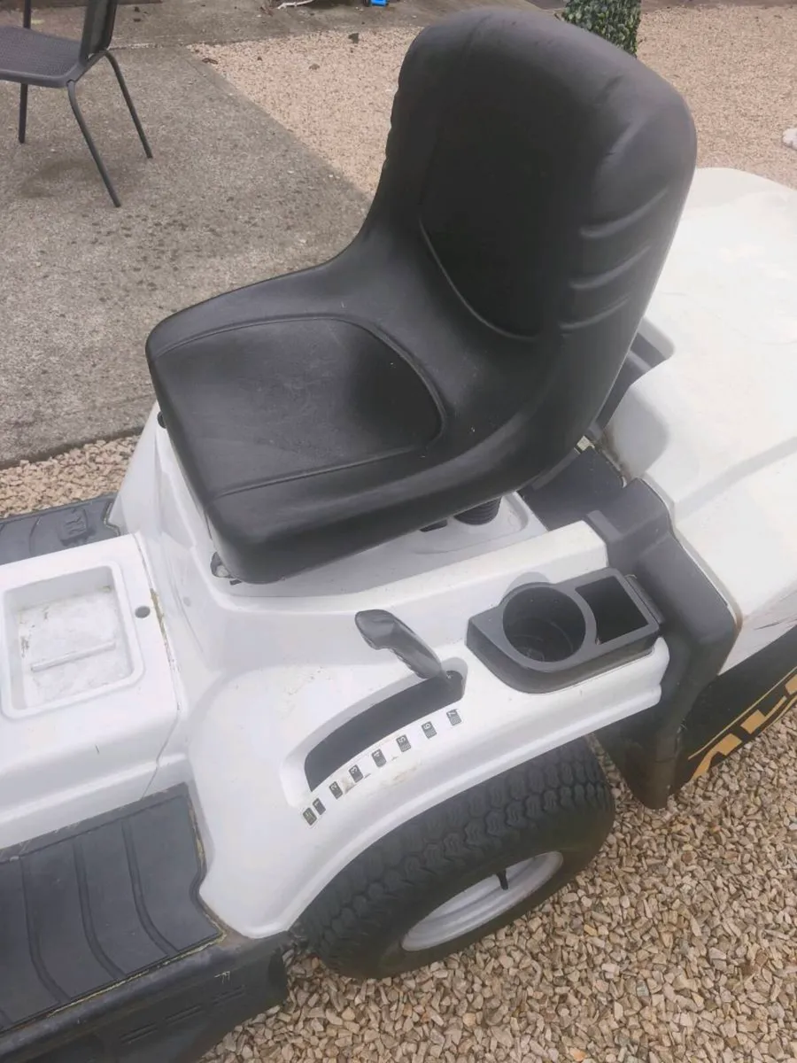 Ride On Mower - Image 4