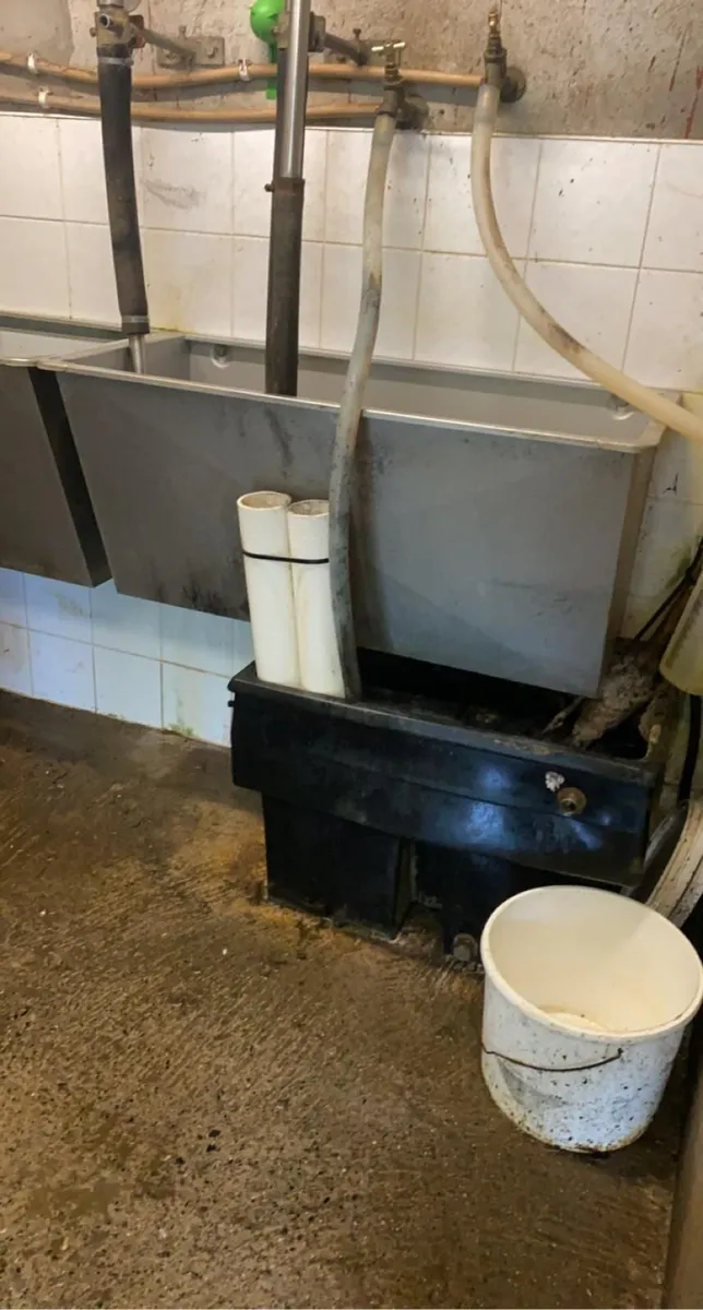 Fullwood Parlour - Image 3