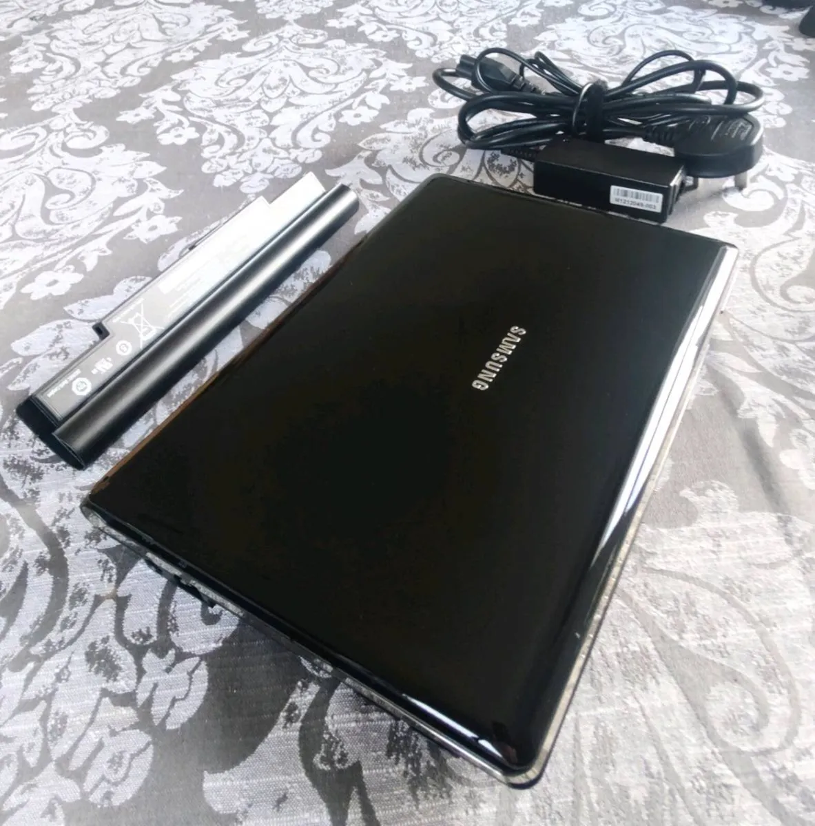 Samsung Netbook - Image 2