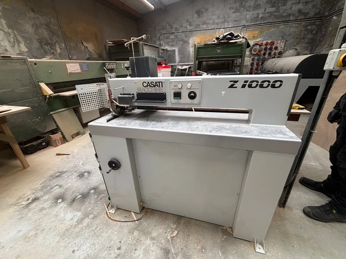 Casati Z1000 Veneer Stitcher - Image 1