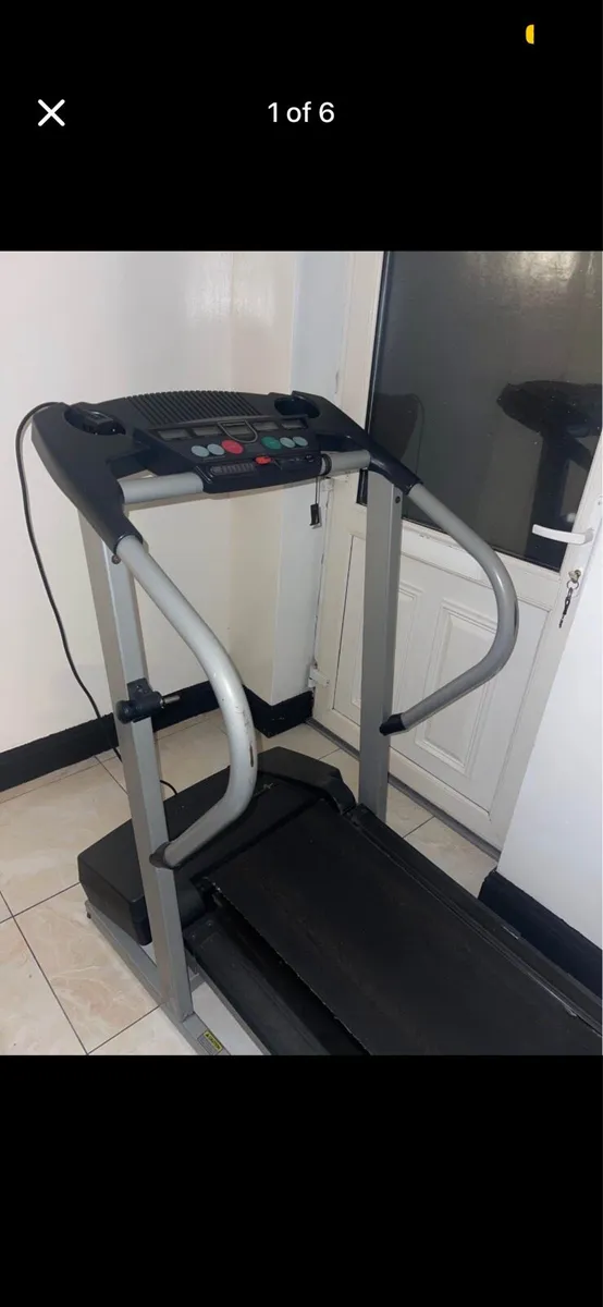 Automatic Incline Treadmill 360Proform - Image 1