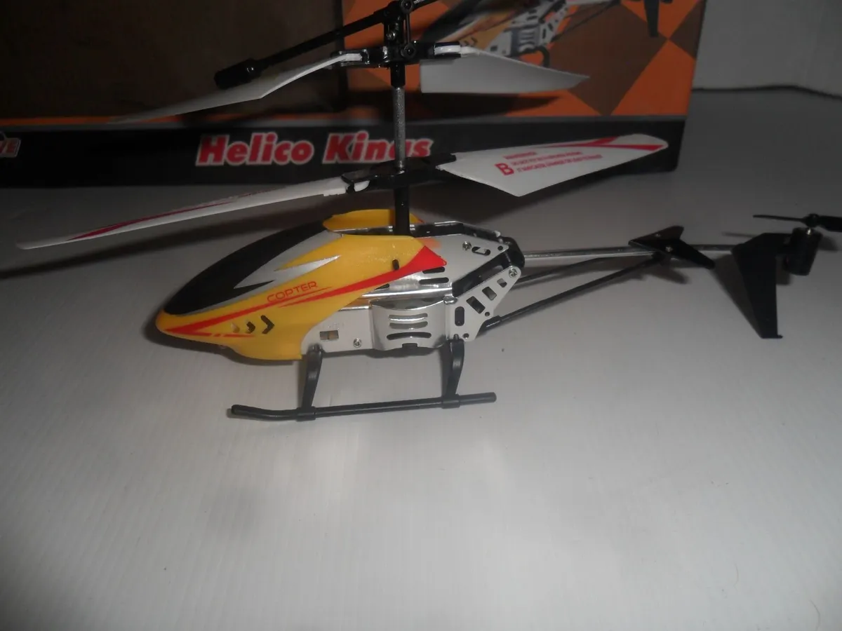 Remote controlled Helicopter - Image 4
