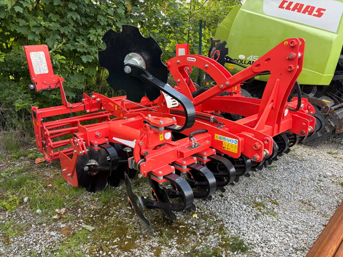 Portlaoise Auction Yard Full - Image 2