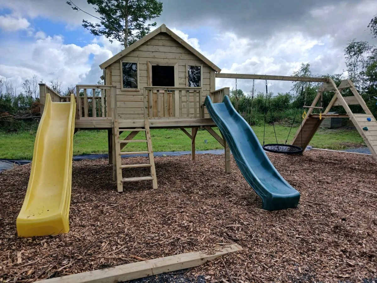 Playhouses  for sale - Image 2