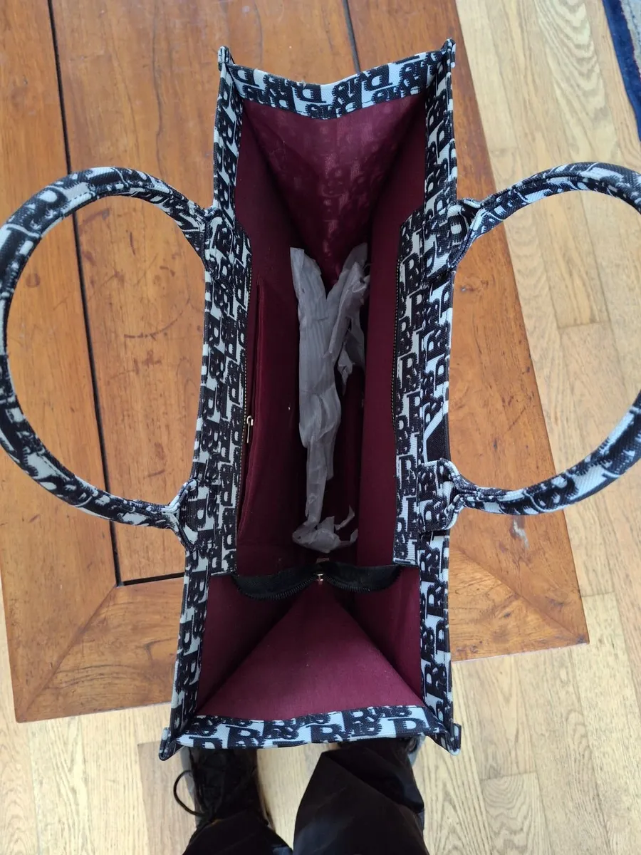 Large Ladies Handbags - Image 1