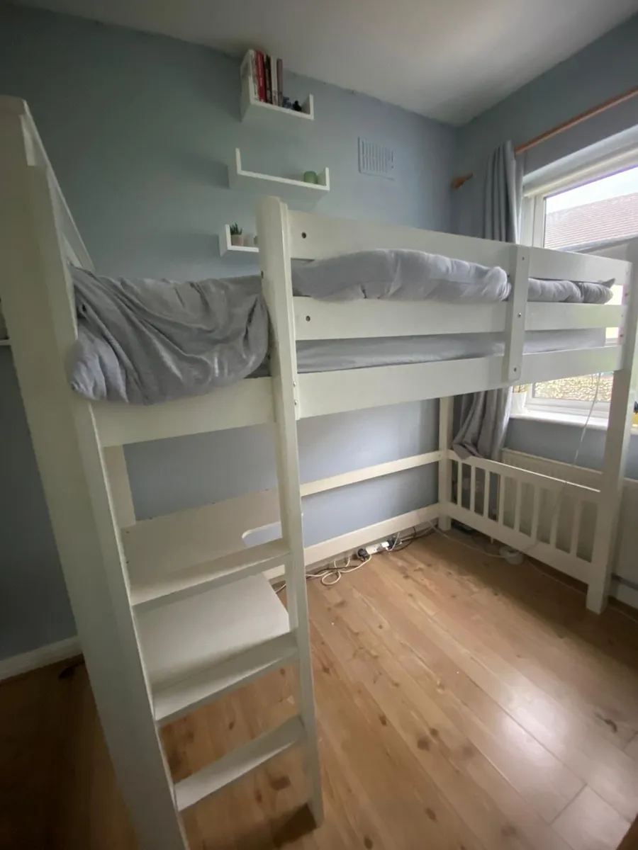 Loft bed with built indesk and cot bed insert - Image 4
