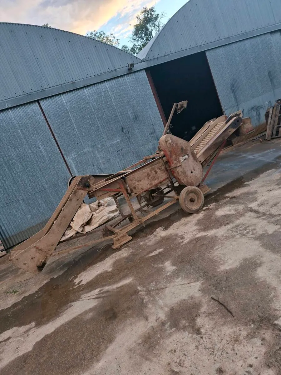 Tong potato grader - Image 1