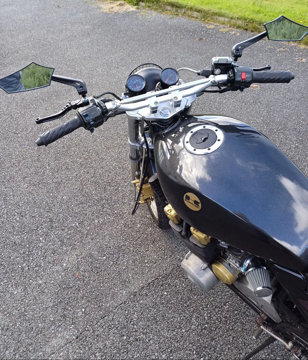 Kawaski ZEPHYR 550 Custom - Image 4