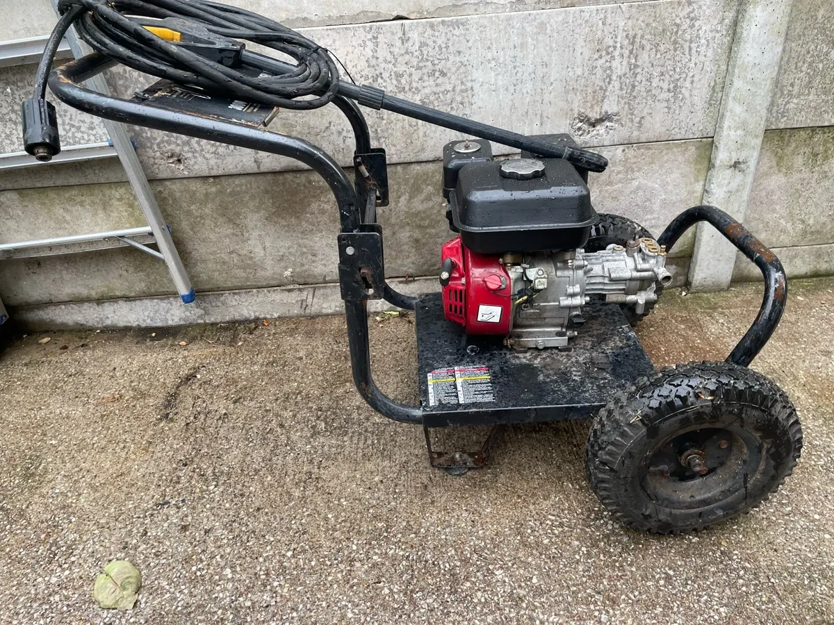 Power Washer ENGINE ONLY - Image 3