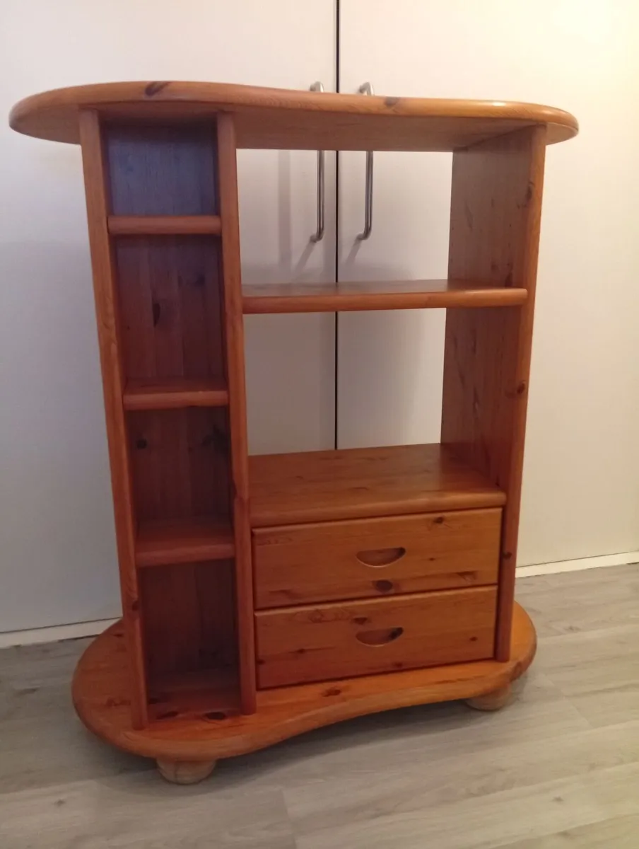 Pine Quality Roomy Bookshelf with drawers - Image 1