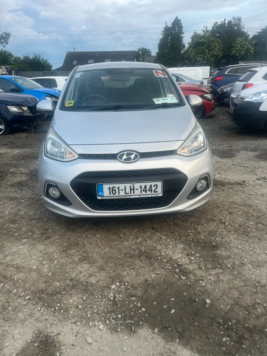 16 Hyundai i10 petrol - Image 1