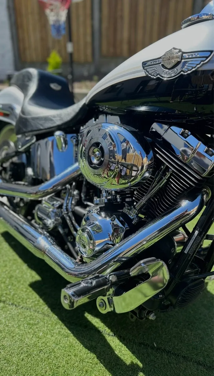 Harley Davidson Deuce 2003 - 4k Miles -100Th Ann. - Image 3