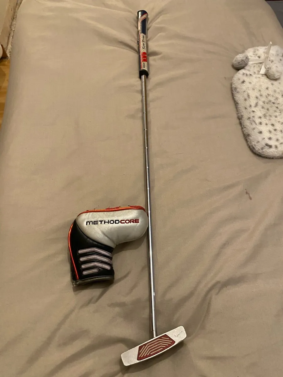 Nike method  core putter - Image 3