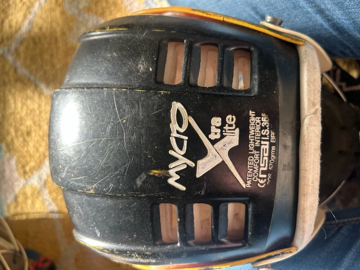 Mycro hurling helmet - Image 4