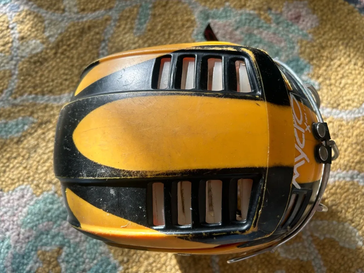 Mycro hurling helmet - Image 3