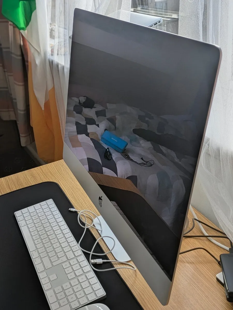 Mac 27" Retina 5K (2020) - 16GB RAM, Intel i5 - Image 4
