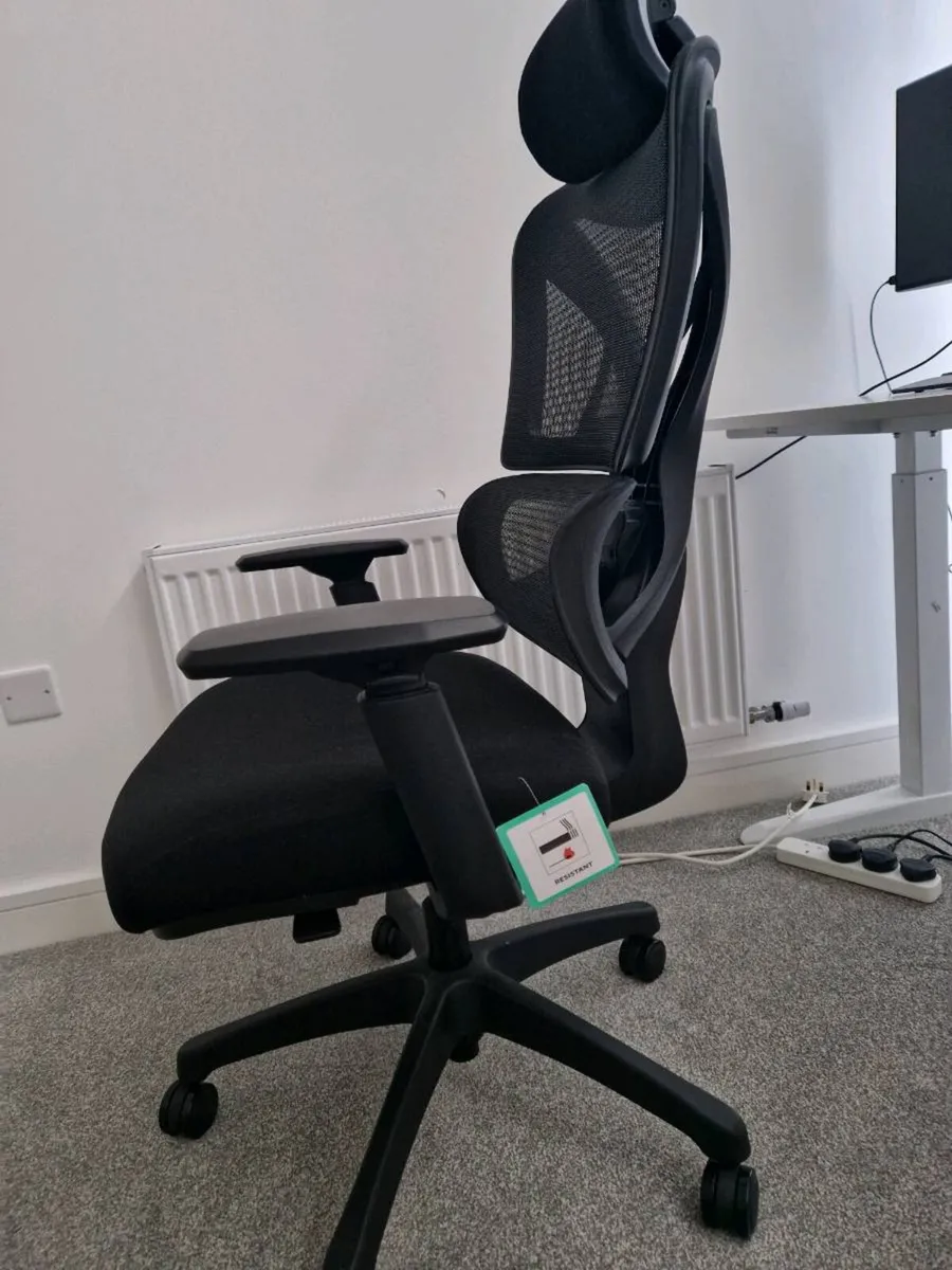 Office chair - Image 2