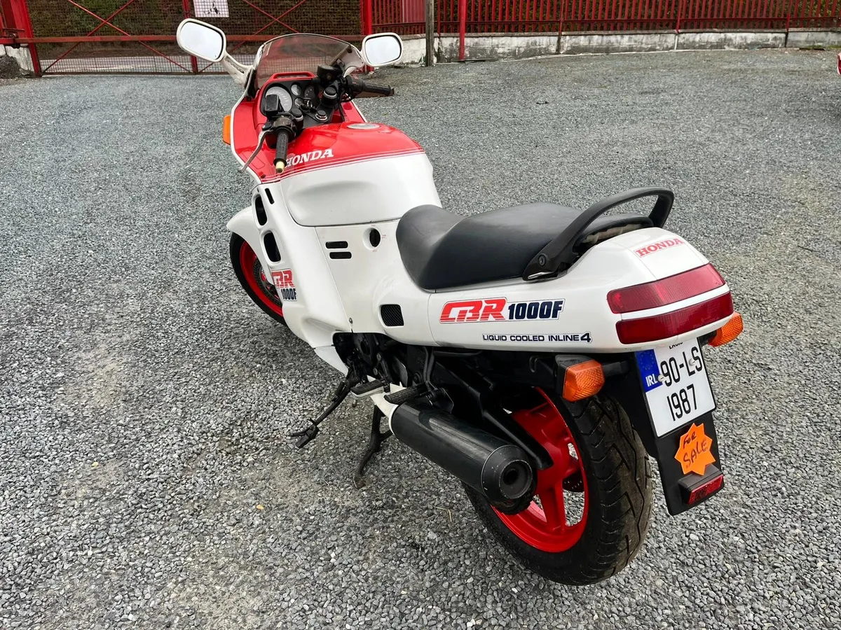 Honda CBR 1000 F - Image 3
