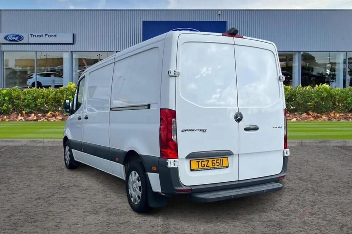 Mercedes-Benz Sprinter PURE - Image 2