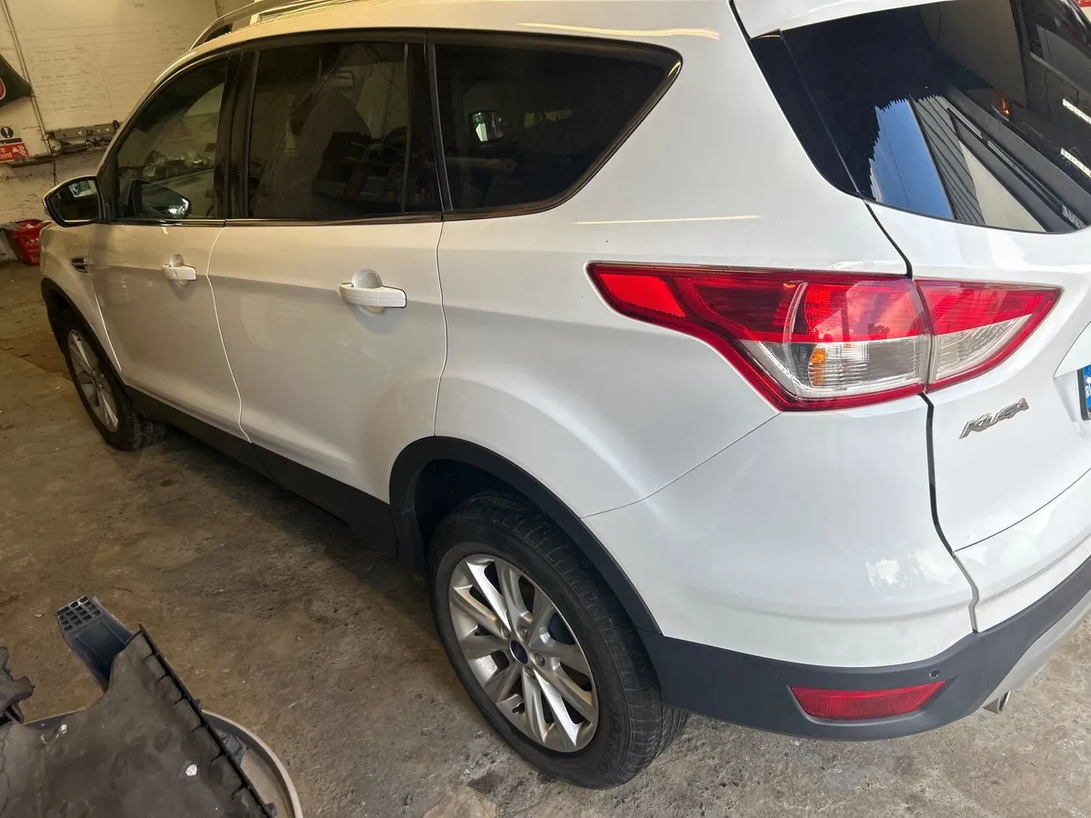 Ford kuga 5 seater commercial - Image 4