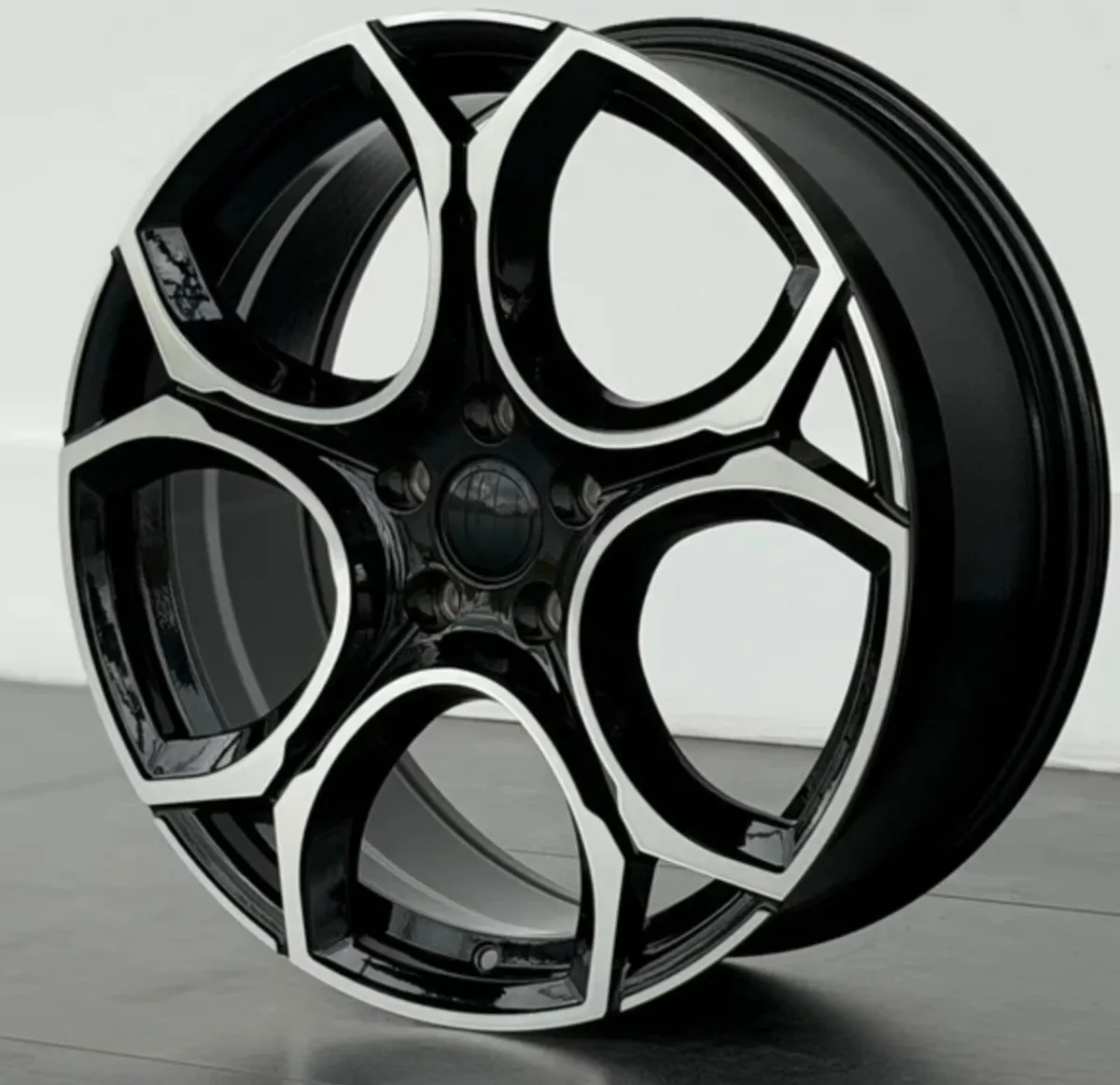 18” alloys 5x112 black / pol
