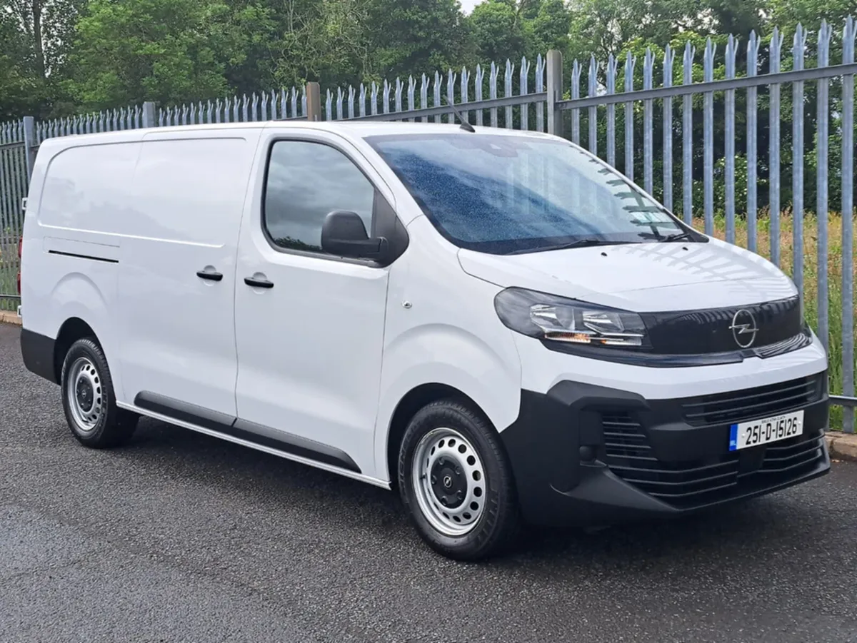 Opel Vivaro KOMFORT LWB 1.5TD 120PS - Image 4