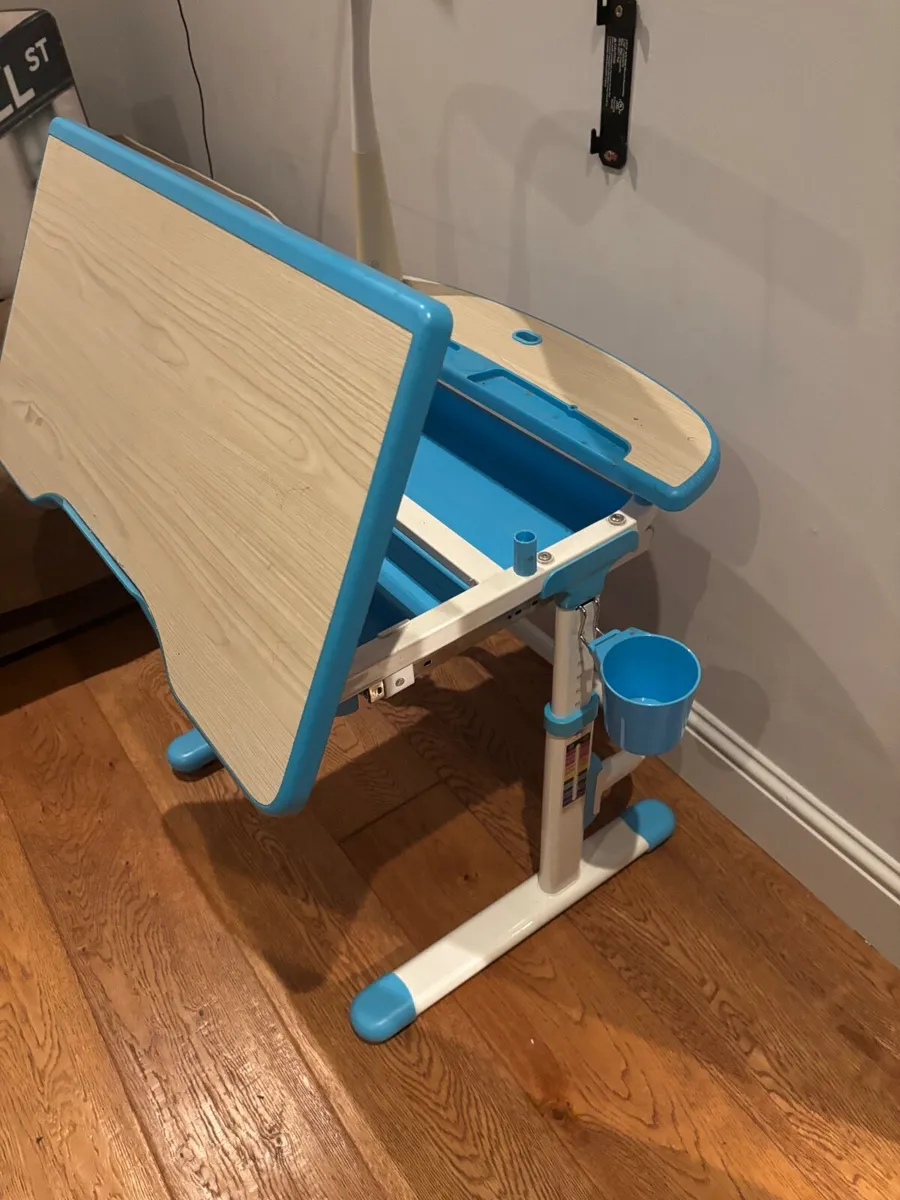 Free Grow With Child Desk study painting drawing - Image 4