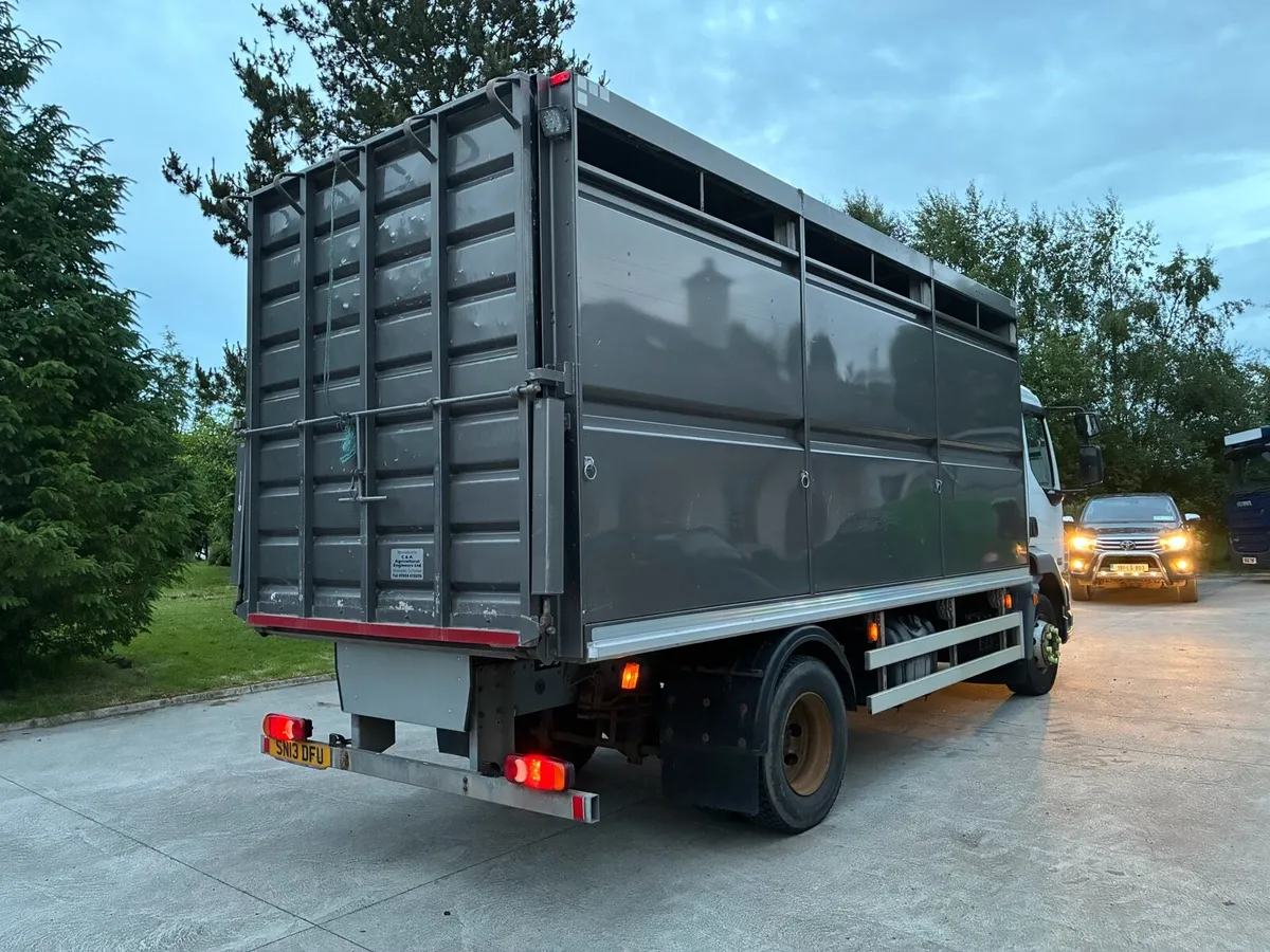 Dat 14 ton horse truck - Image 2